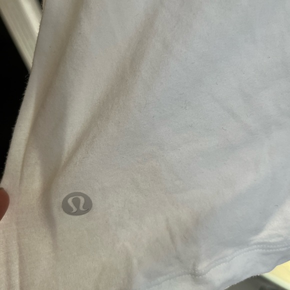 Lululemon T-shirt - Picture 2 of 2